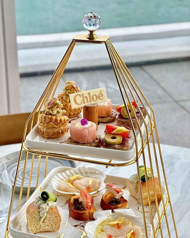 Chloé Tea Set